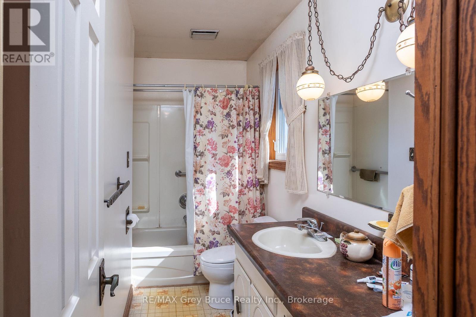 138558 Grey Rd 112 N, Meaford, ON