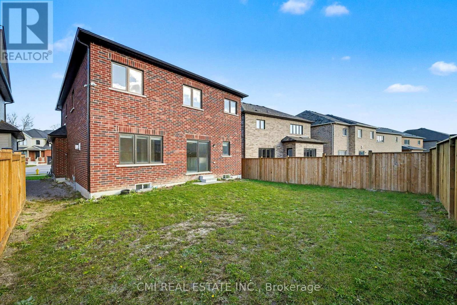 343 Northglen Boulevard W, Clarington, ON - Outdoor With Exterior