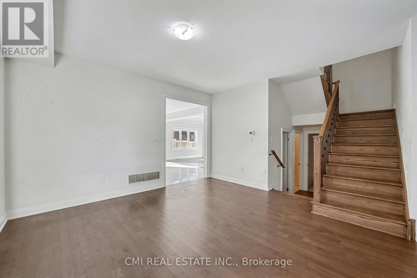 343 Northglen Boulevard W, Clarington, ON - Indoor Photo Showing Other Room