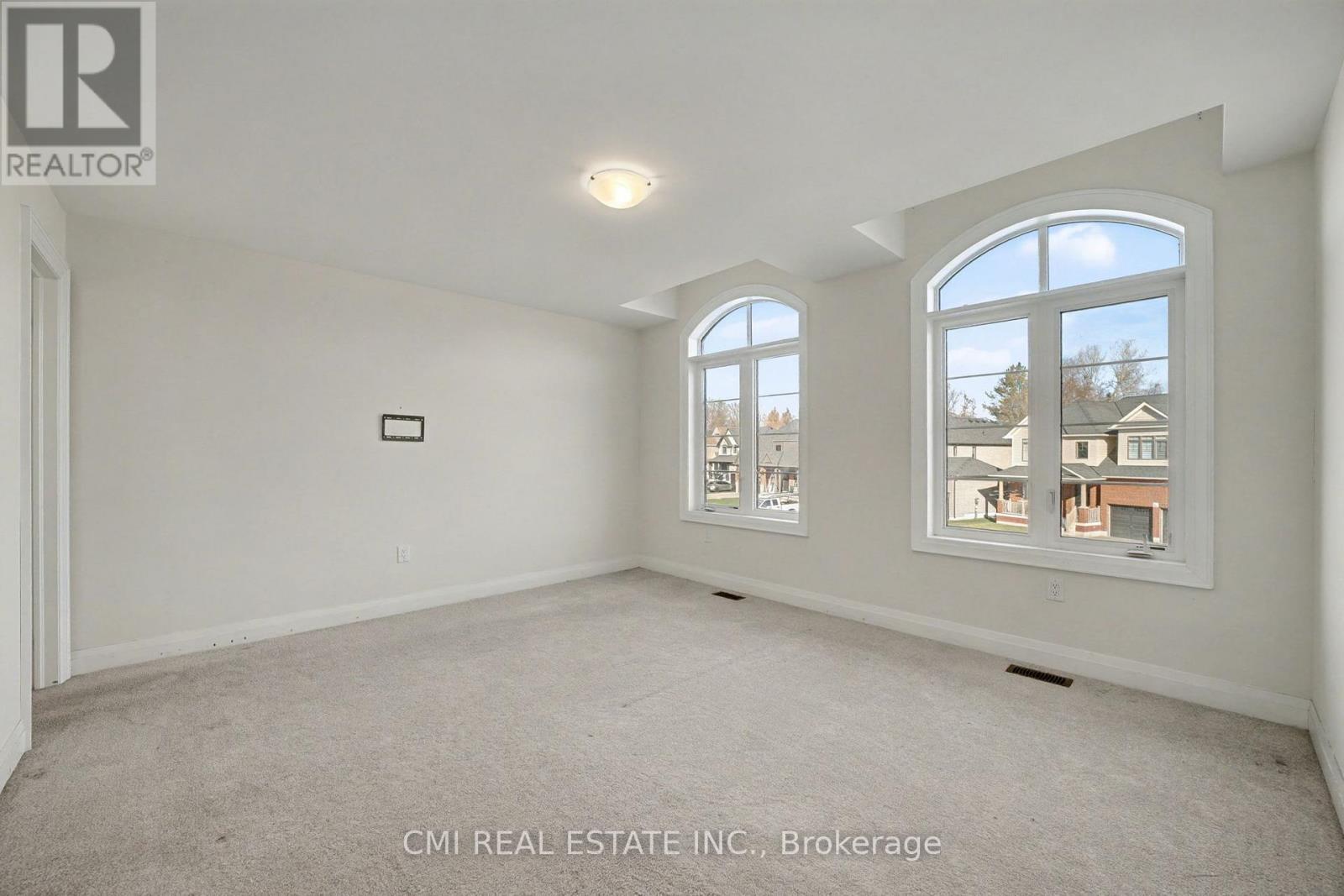 343 Northglen Boulevard W, Clarington, ON - Indoor Photo Showing Other Room