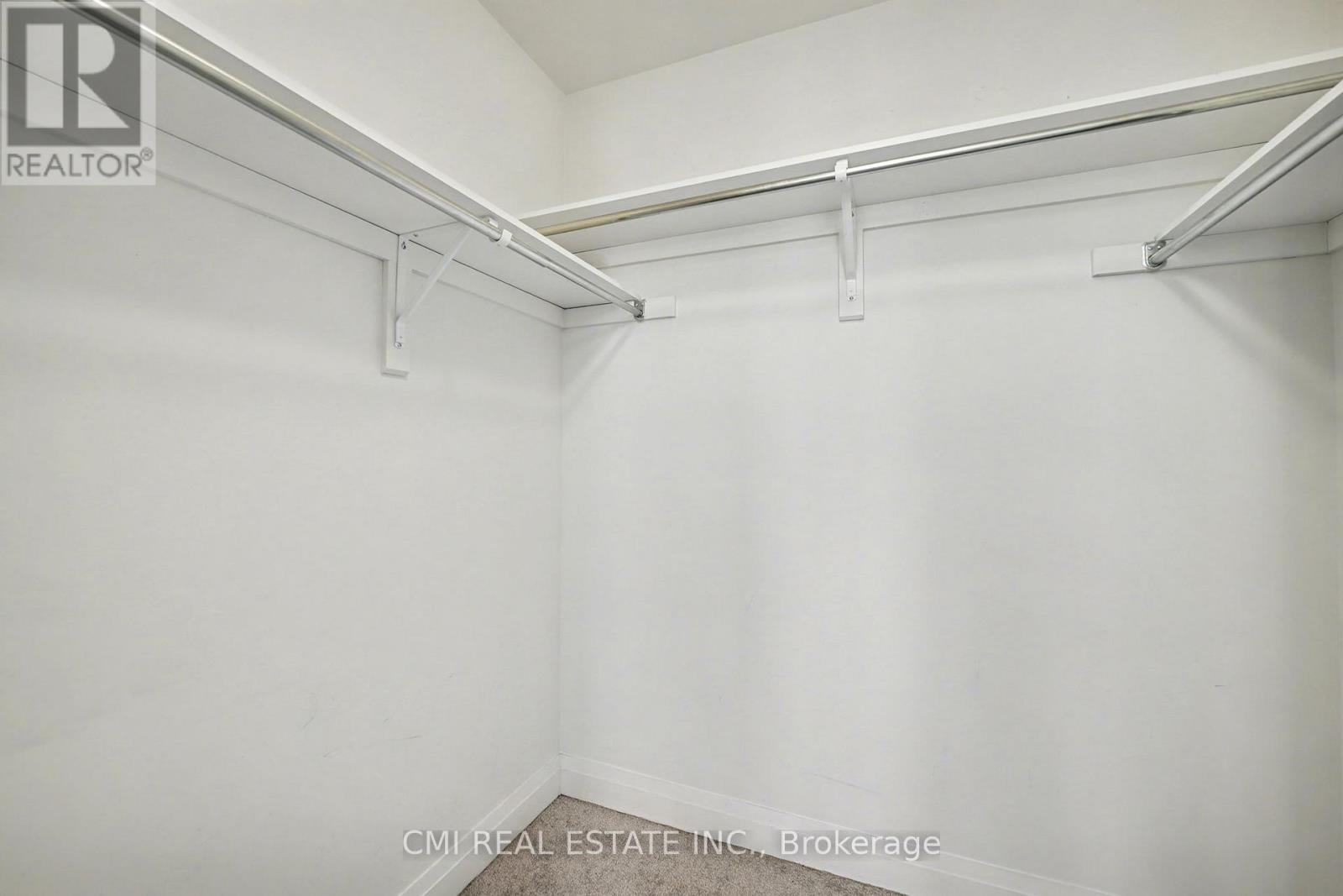343 Northglen Boulevard W, Clarington, ON - Indoor With Storage