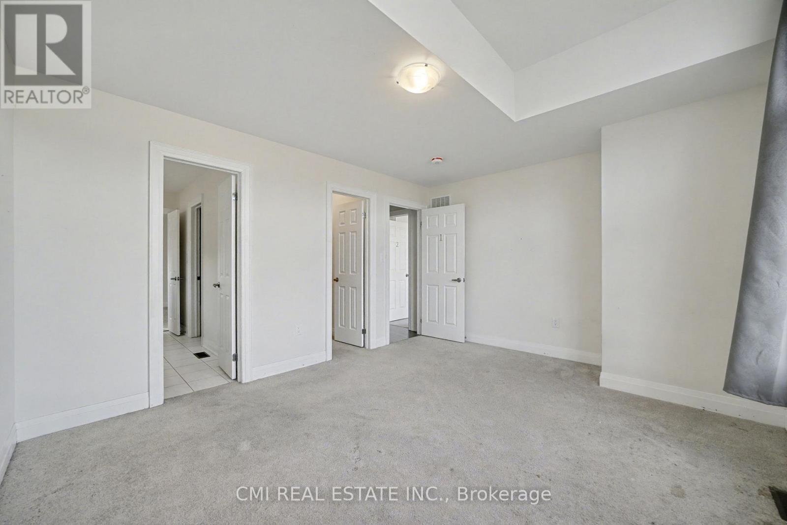 343 Northglen Boulevard W, Clarington, ON - Indoor Photo Showing Other Room