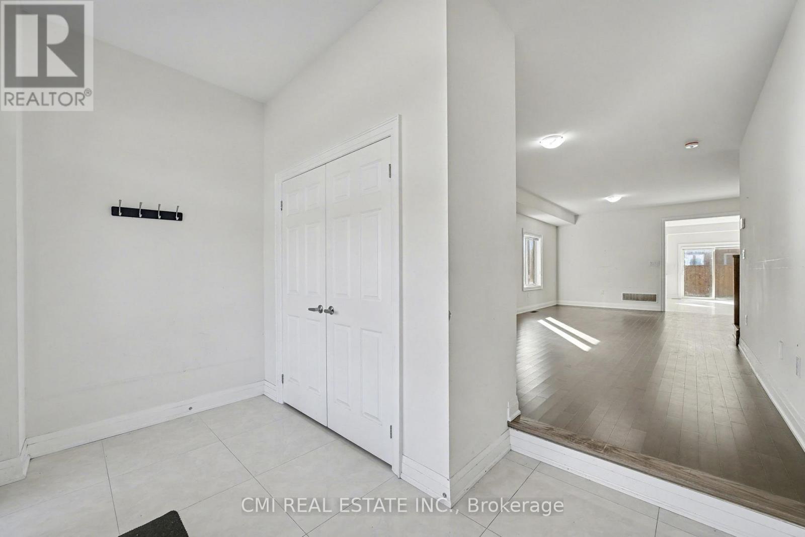 343 Northglen Boulevard W, Clarington, ON - Indoor Photo Showing Other Room