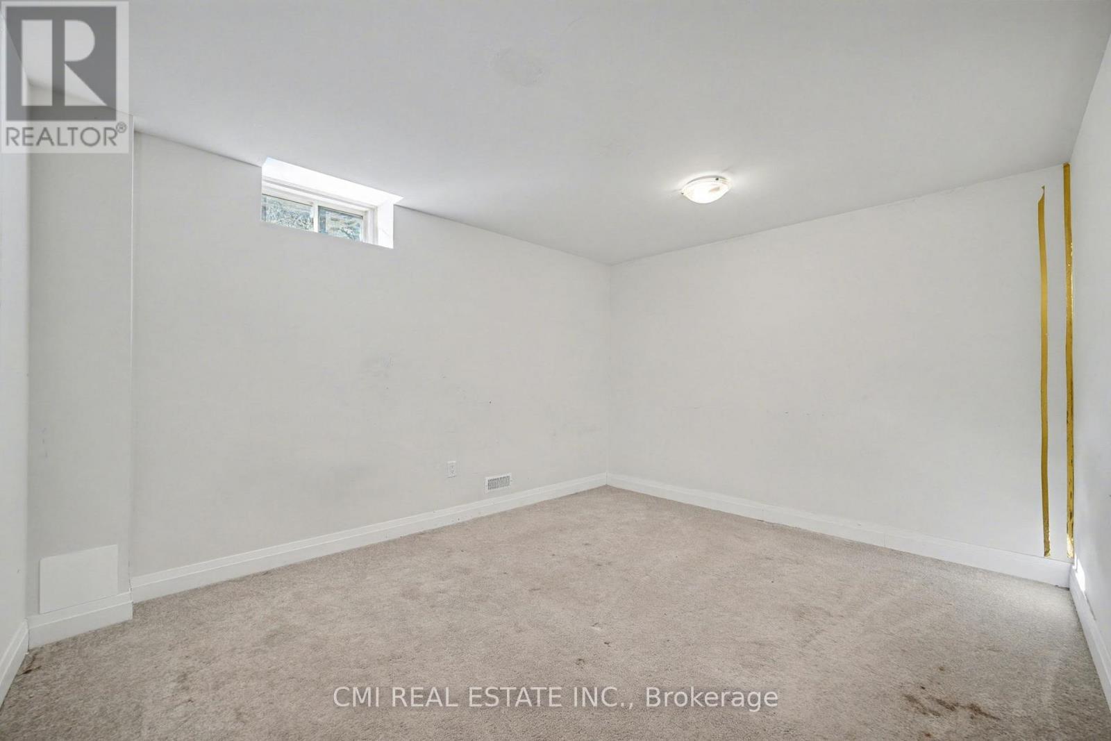 343 Northglen Boulevard W, Clarington, ON - Indoor Photo Showing Other Room