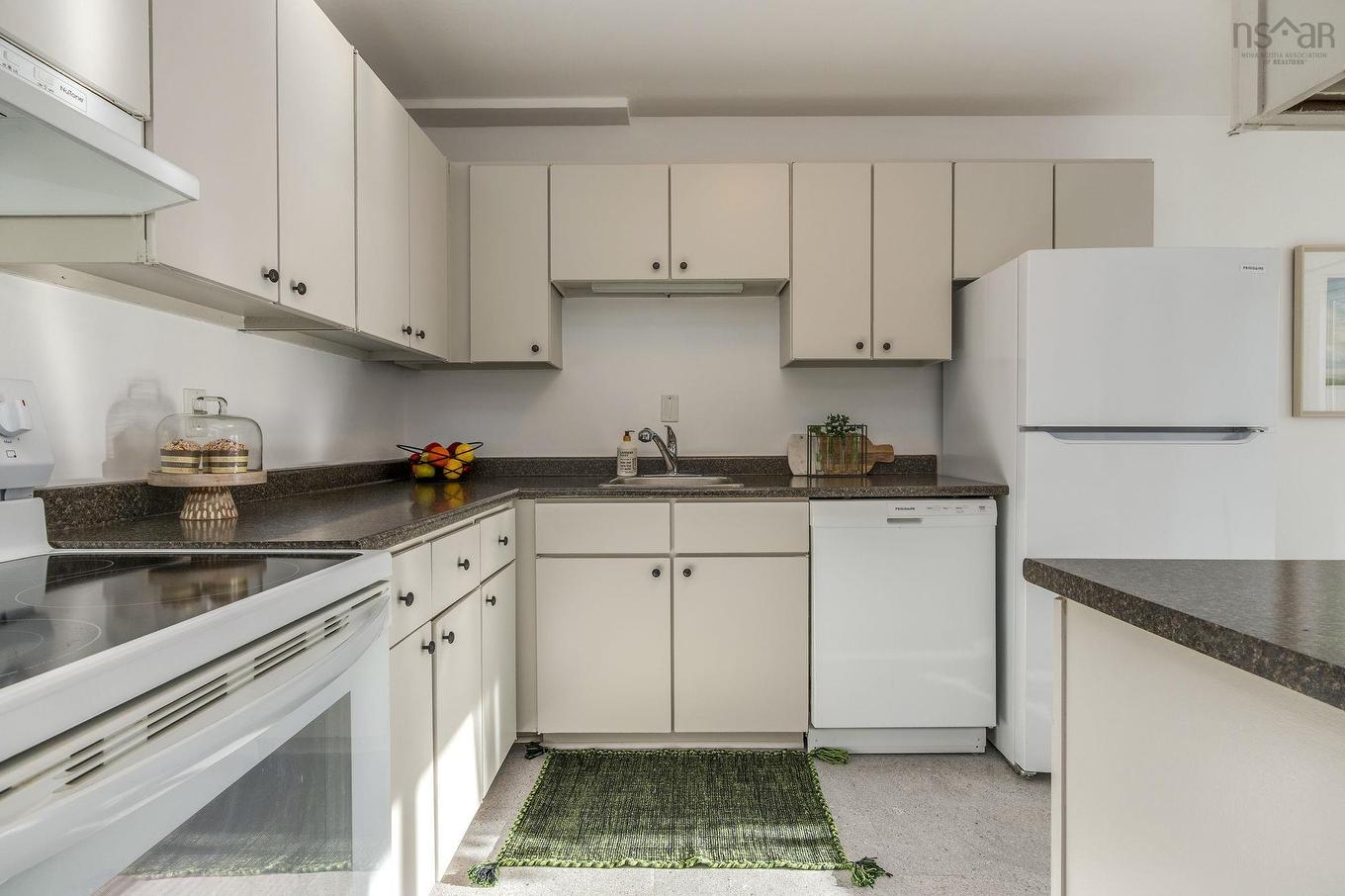 7 Braeside Lane, Clayton Park, NS