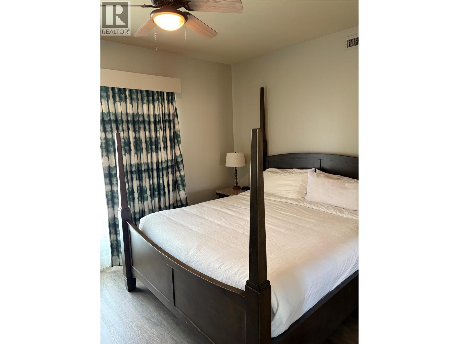 1200 Rancher Creek Road Unit# 10, Osoyoos, BC - Indoor Photo Showing Bedroom