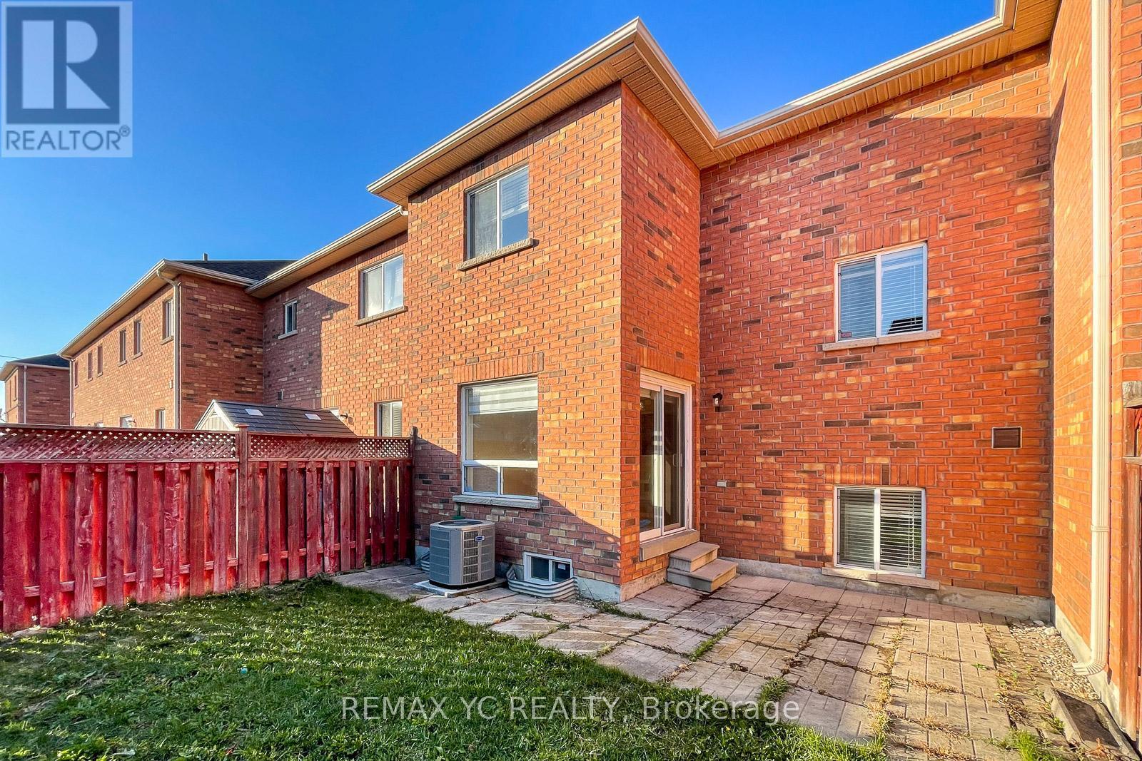 110 Dolce Crescent, Vaughan, ON - Outdoor With Exterior