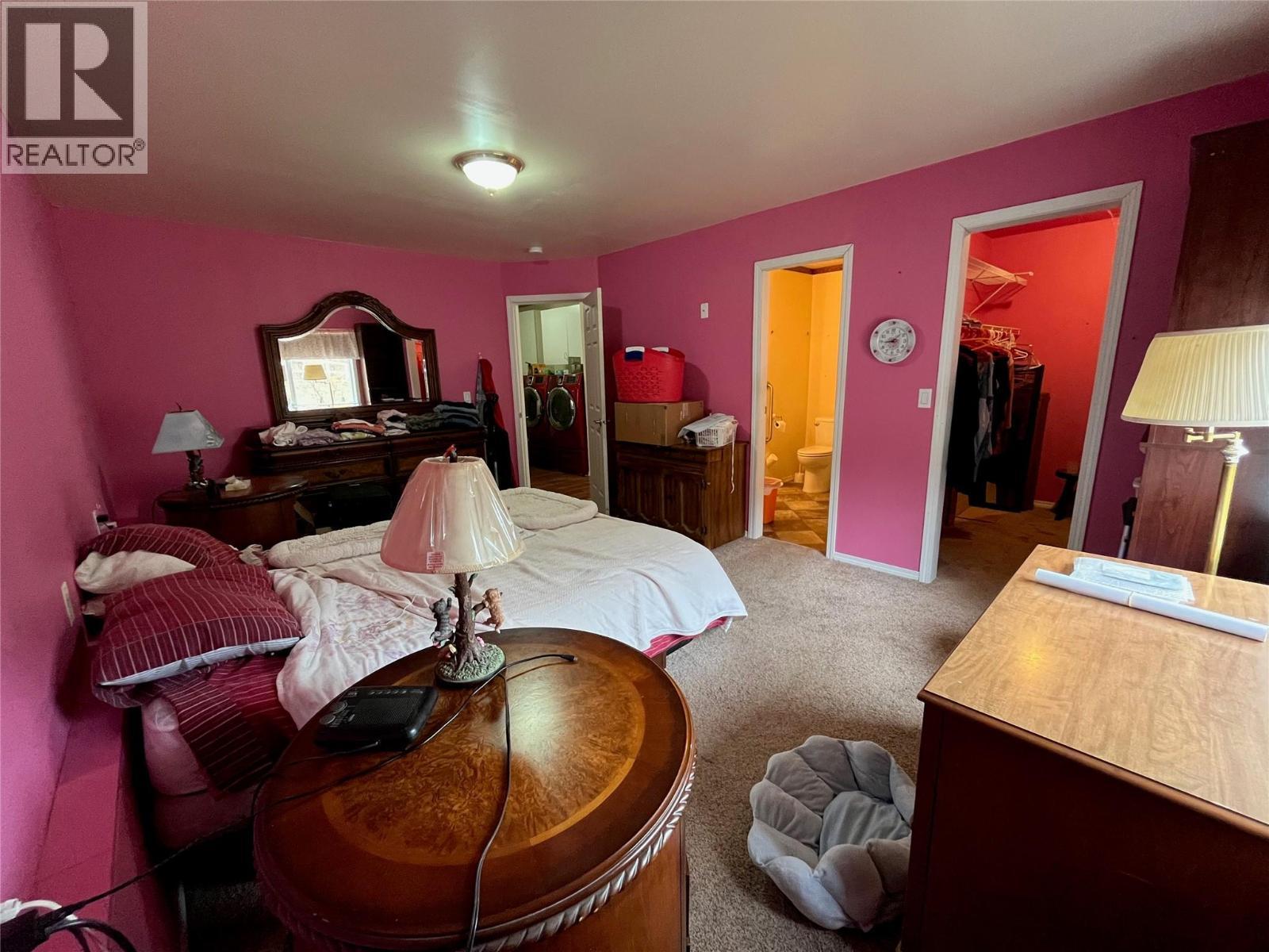 2481 Squilax Anglemont Road Unit# 25, Lee Creek, BC - Indoor Photo Showing Bedroom