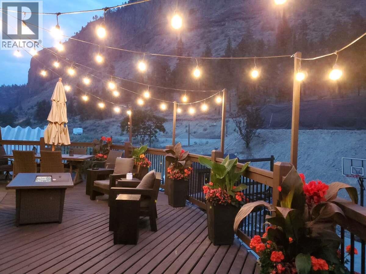 9200 Shale Avenue, Summerland, BC - Outdoor With Deck Patio Veranda