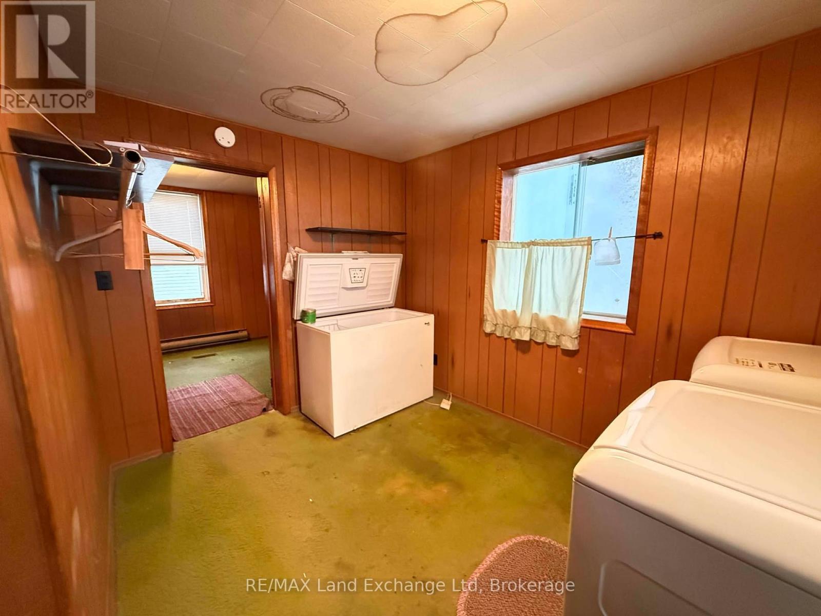 126 Diagonal Road, North Huron (Wingham), ON - Indoor Photo Showing Laundry Room