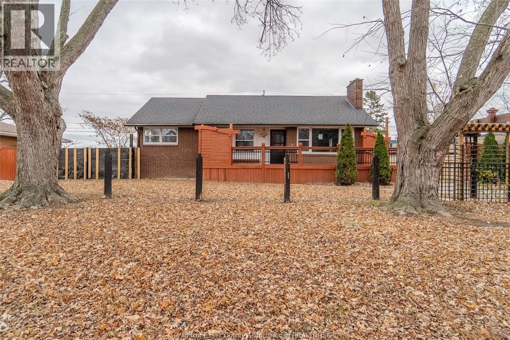 3310 Rankin, Windsor, ON - Outdoor