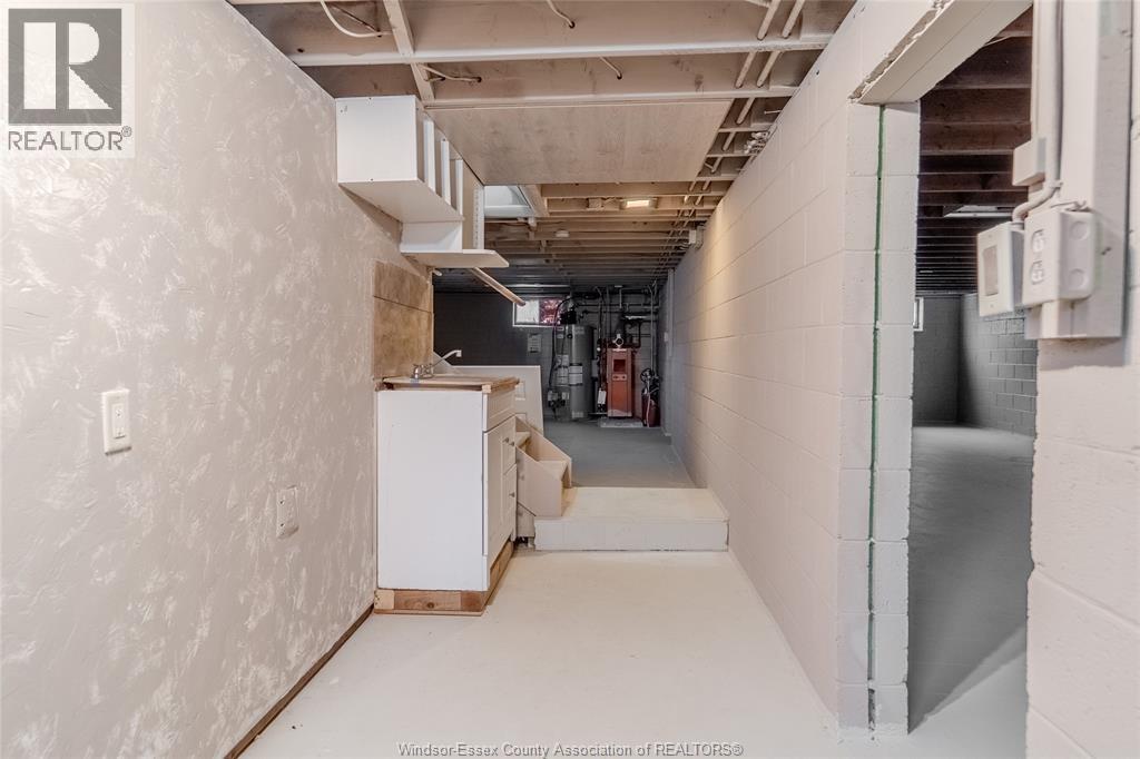 3310 Rankin, Windsor, ON - Indoor