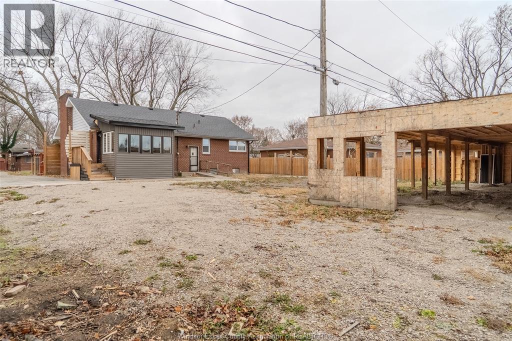 3310 Rankin, Windsor, ON - Outdoor