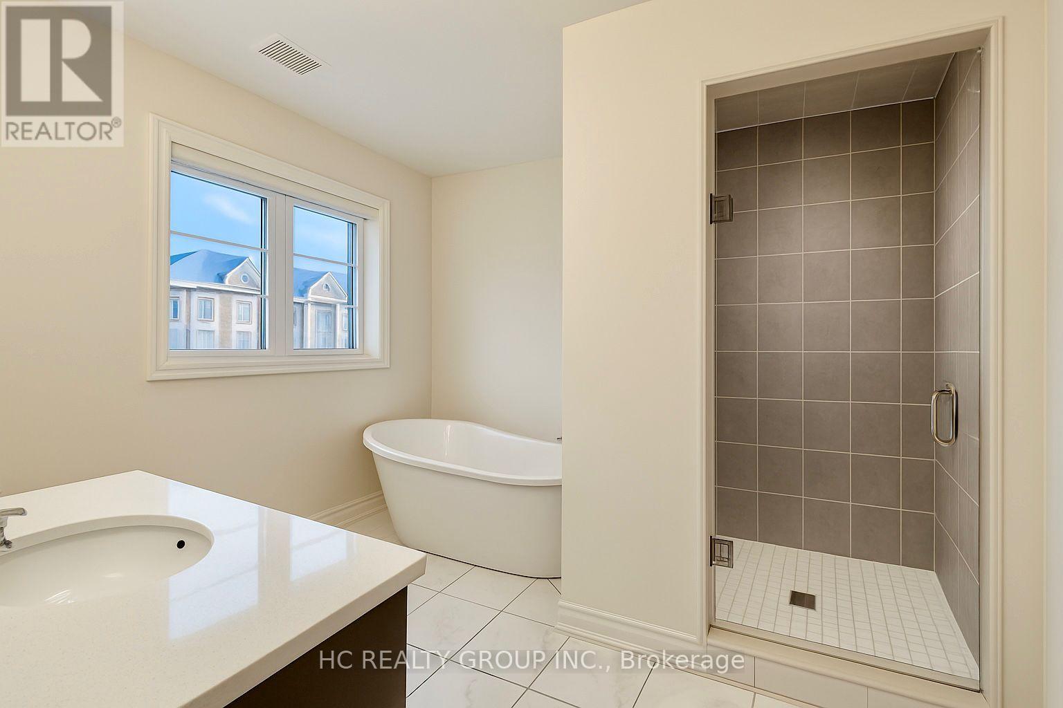 Main, 2Nd - 4 Finley Way, Markham, ON - Indoor Photo Showing Bathroom