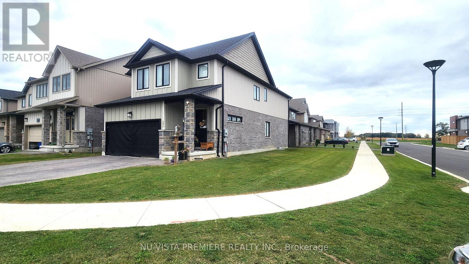 3074 Turner Crescent, London South (South U), ON - Outdoor