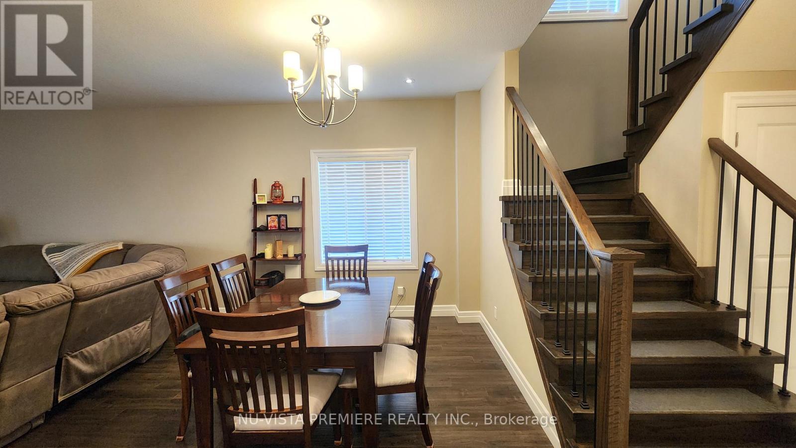 3074 Turner Crescent, London South (South U), ON - Indoor