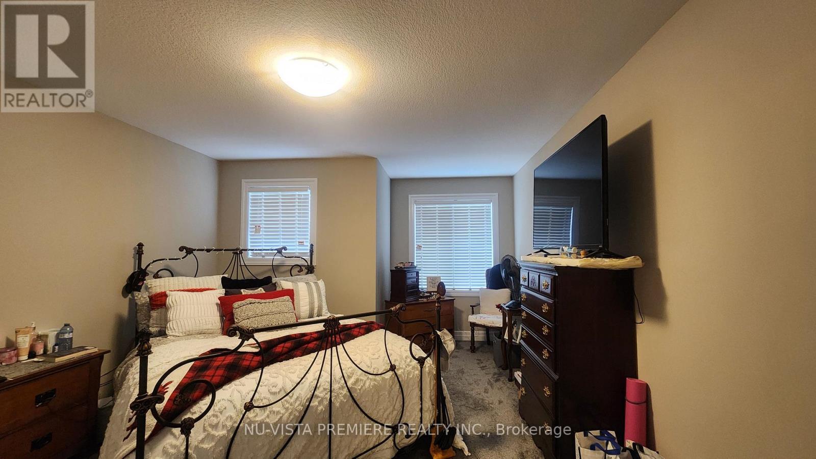 3074 Turner Crescent, London South (South U), ON - Indoor Photo Showing Bedroom