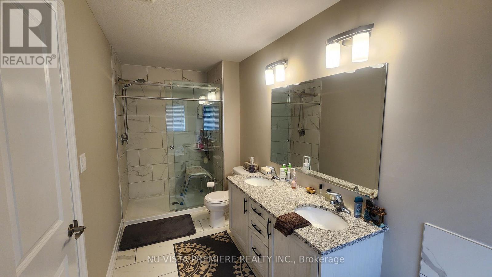 3074 Turner Crescent, London South (South U), ON - Indoor Photo Showing Bathroom