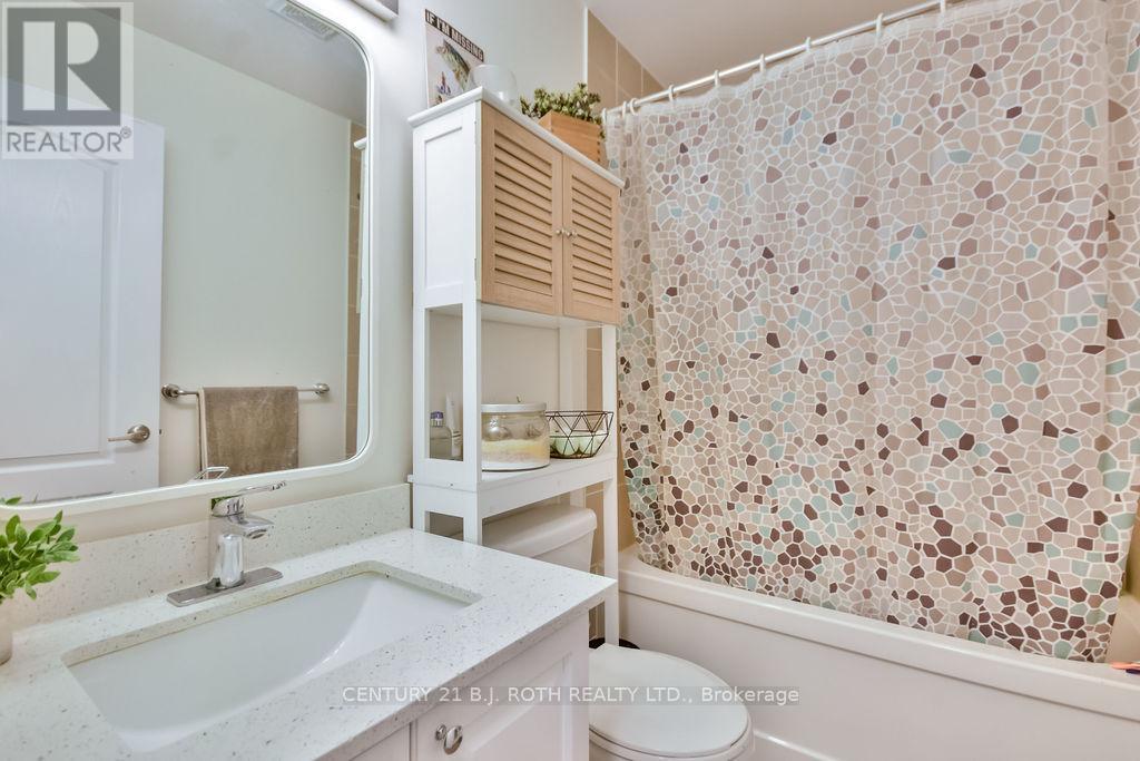 3 - 49 Ferndale Drive S, Barrie, ON - Indoor Photo Showing Bathroom