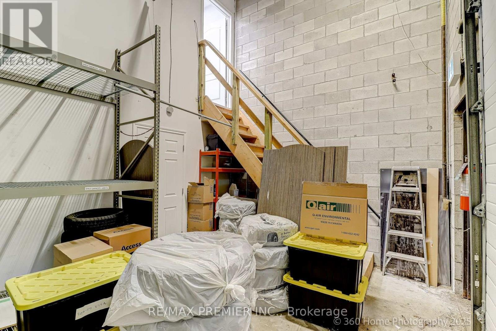 20 - 80 Carlauren Road N, Vaughan, ON