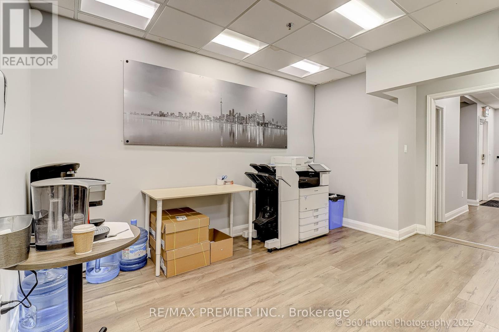 20 - 80 Carlauren Road N, Vaughan, ON