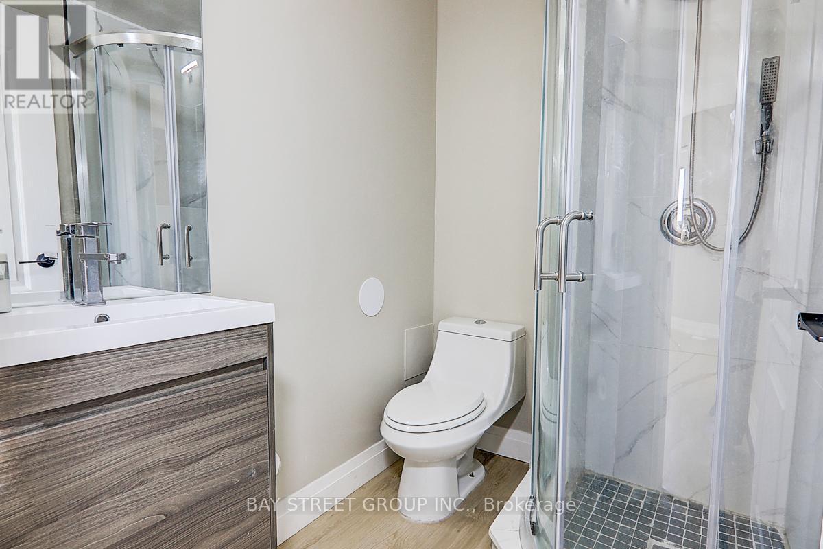 17 Newdawn Crescent, Toronto, ON - Indoor Photo Showing Bathroom