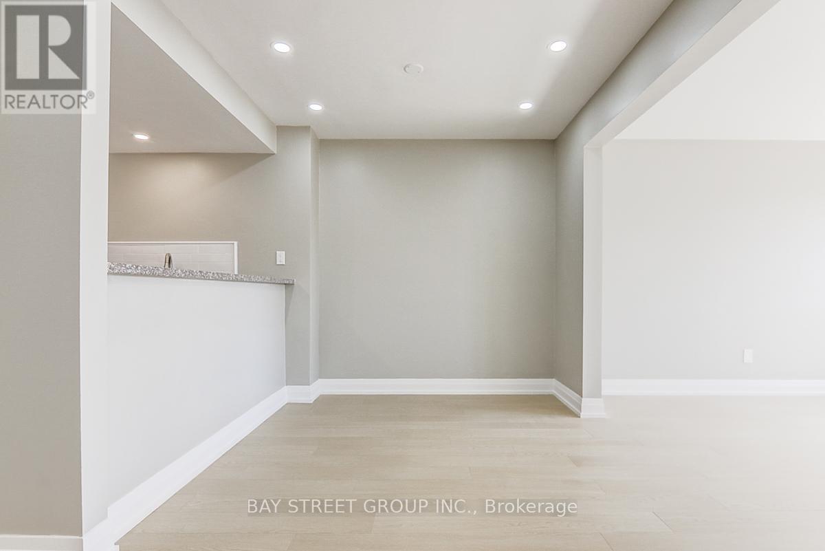 17 Newdawn Crescent, Toronto, ON - Indoor Photo Showing Other Room