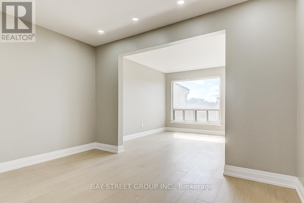 17 Newdawn Crescent, Toronto, ON - Indoor Photo Showing Other Room