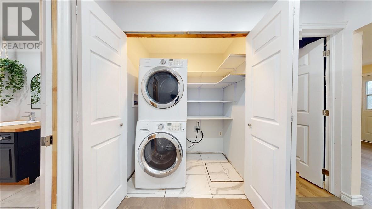26 Vankoughnet Street, Little Current, ON - Indoor Photo Showing Laundry Room