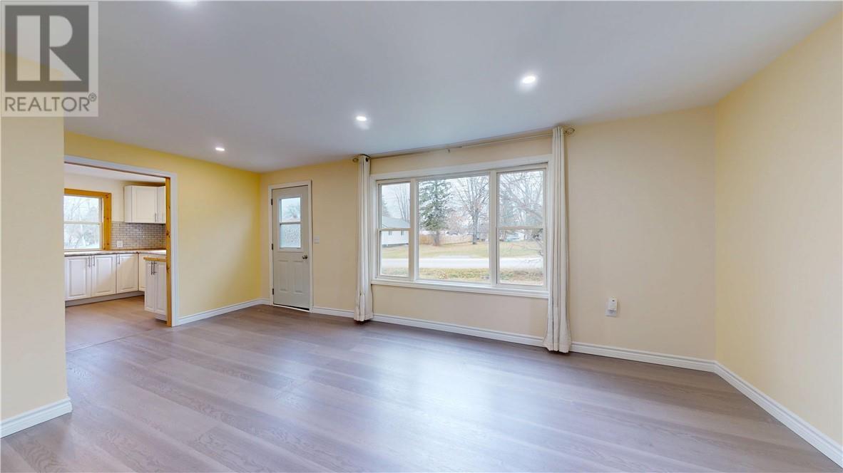 26 Vankoughnet Street, Little Current, ON - Indoor Photo Showing Other Room