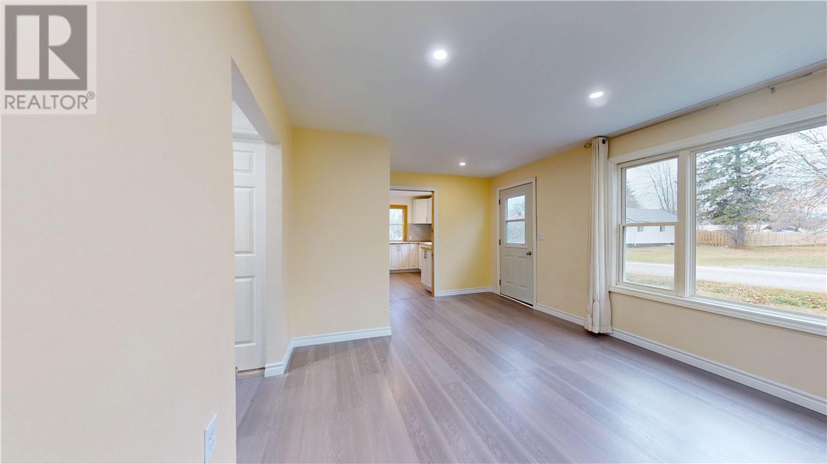 26 Vankoughnet Street, Little Current, ON - Indoor Photo Showing Other Room