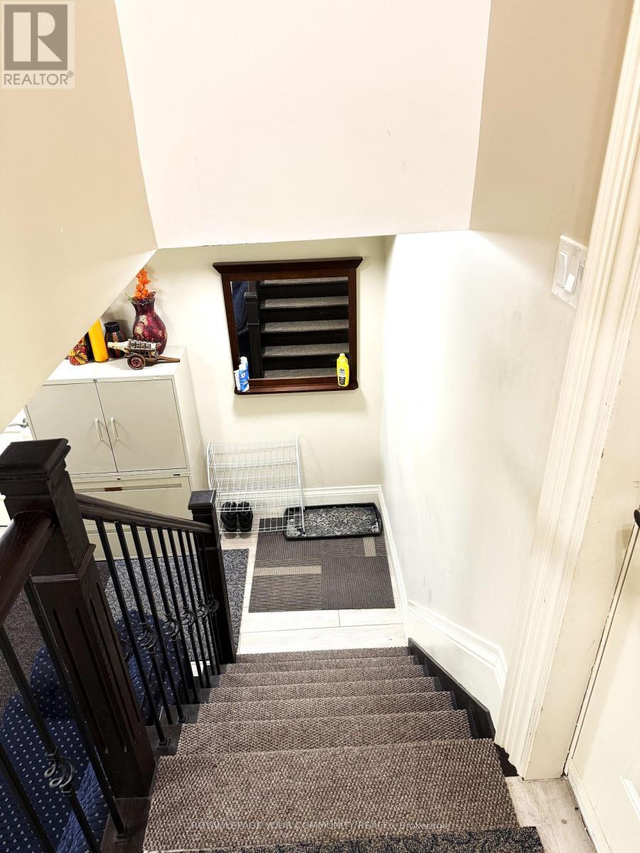 Lower Unit - 251 Floyd Avenue, Toronto, ON