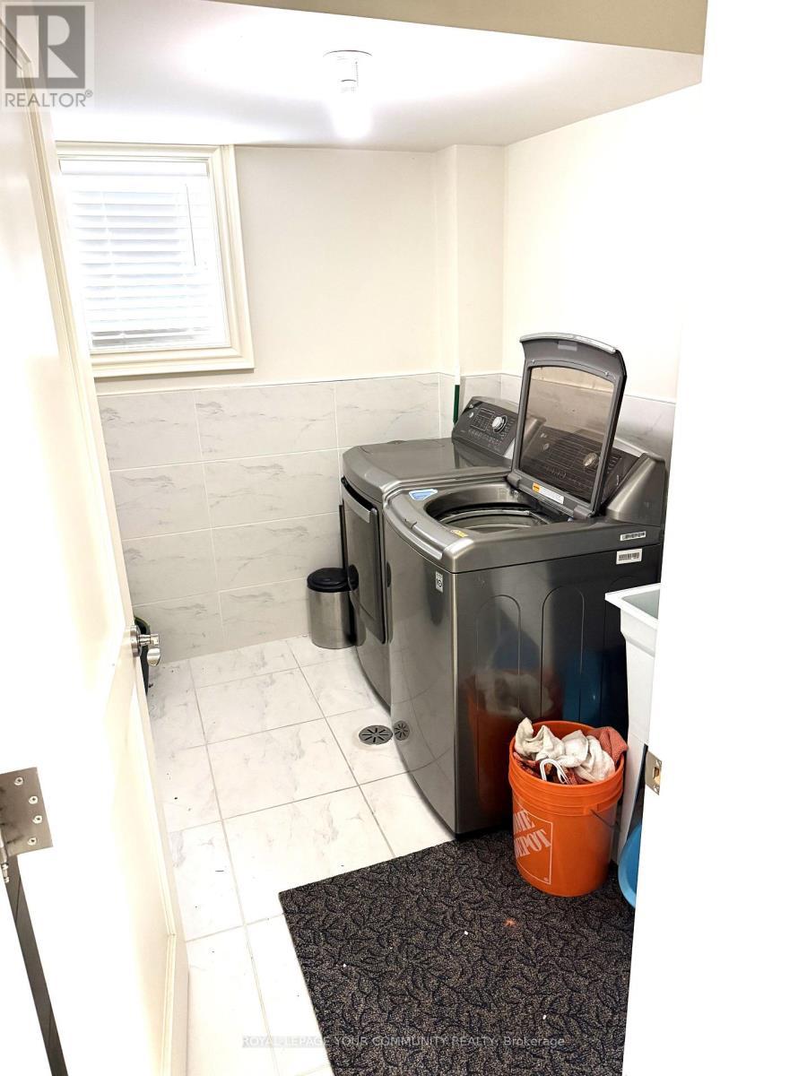 Lower Unit - 251 Floyd Avenue, Toronto, ON