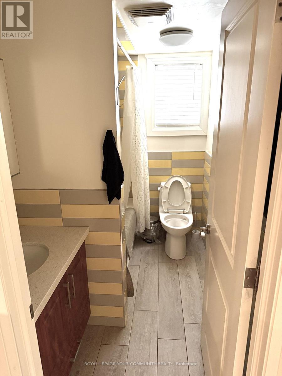 Lower Unit - 251 Floyd Avenue, Toronto, ON