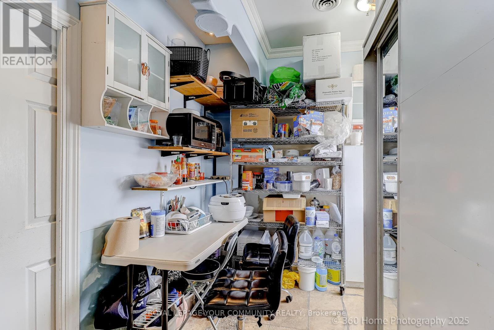 8 - 3175 Rutherford Road, Vaughan, ON