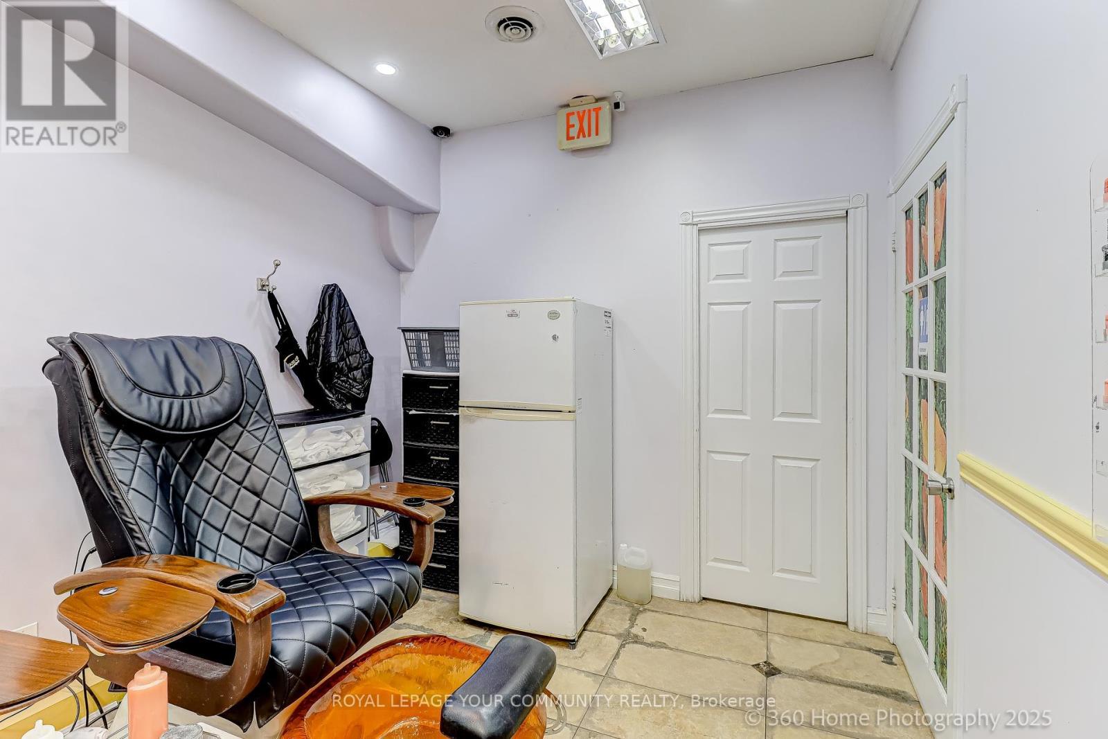 8 - 3175 Rutherford Road, Vaughan, ON