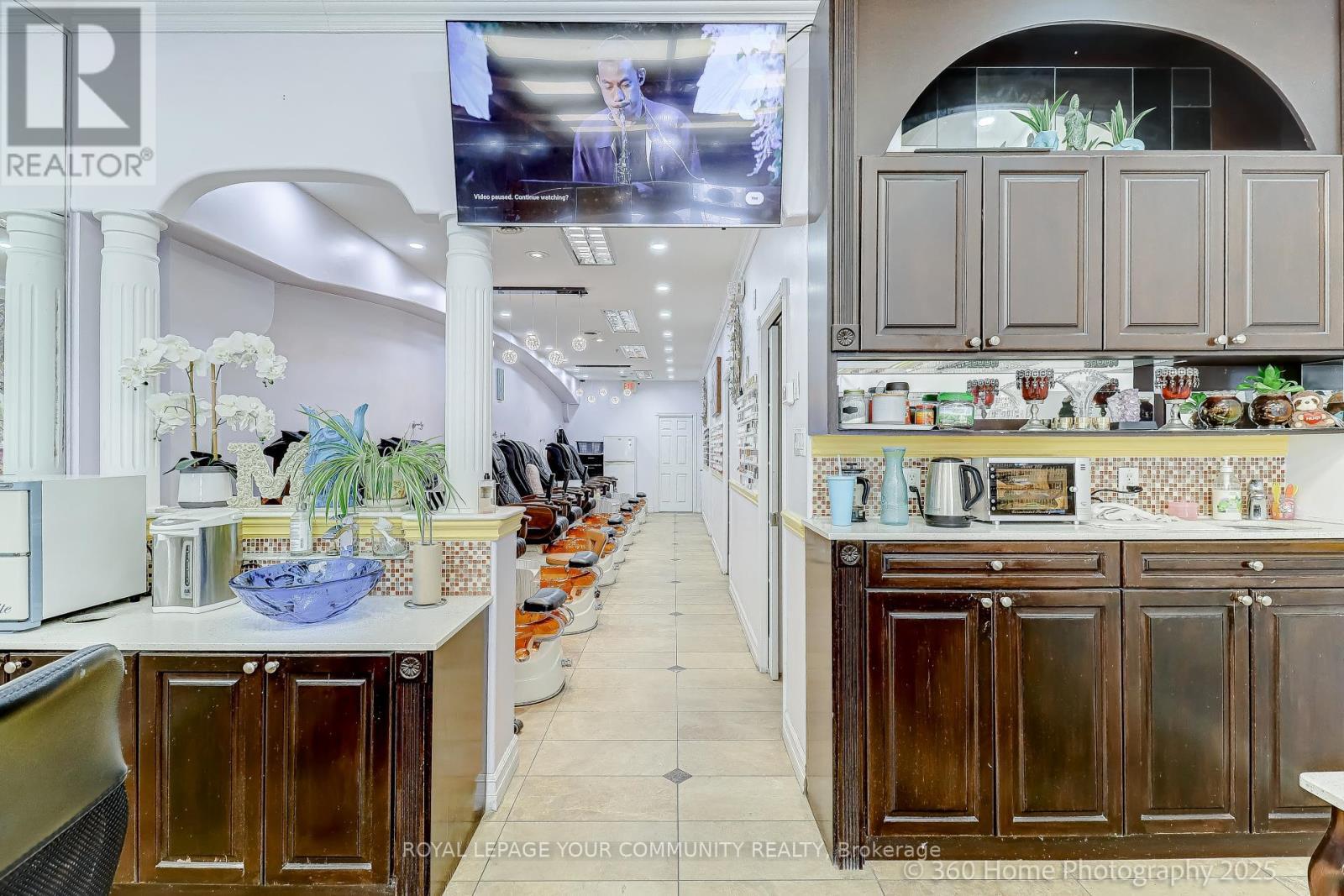 8 - 3175 Rutherford Road, Vaughan, ON