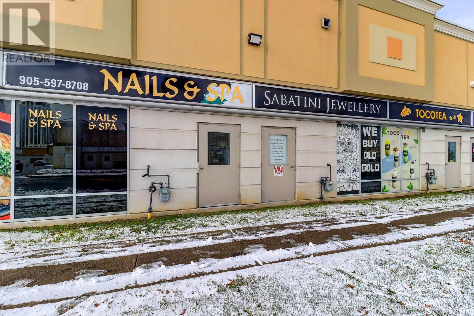 8 - 3175 Rutherford Road, Vaughan, ON