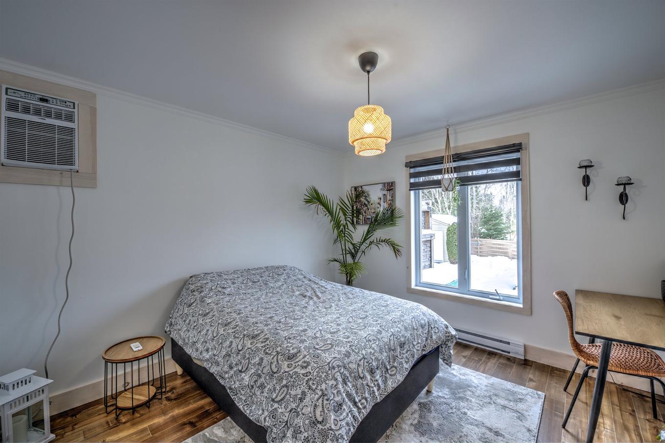 Bedroom - 842 Boul. Des Monts, Sainte-Adèle, QC - Indoor Photo Showing Bedroom