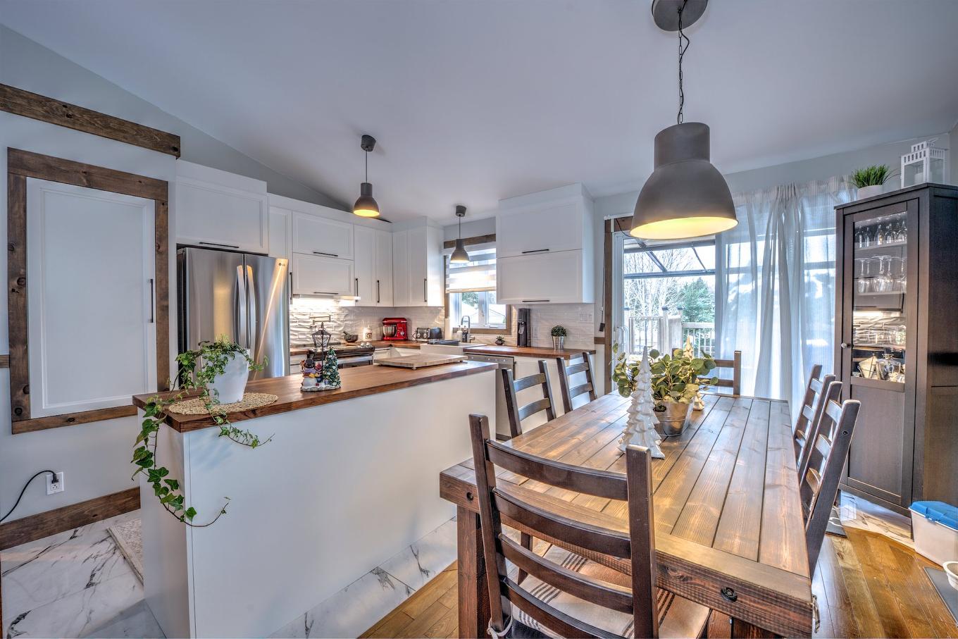 Dining room - 842 Boul. Des Monts, Sainte-Adèle, QC - Indoor Photo Showing Dining Room