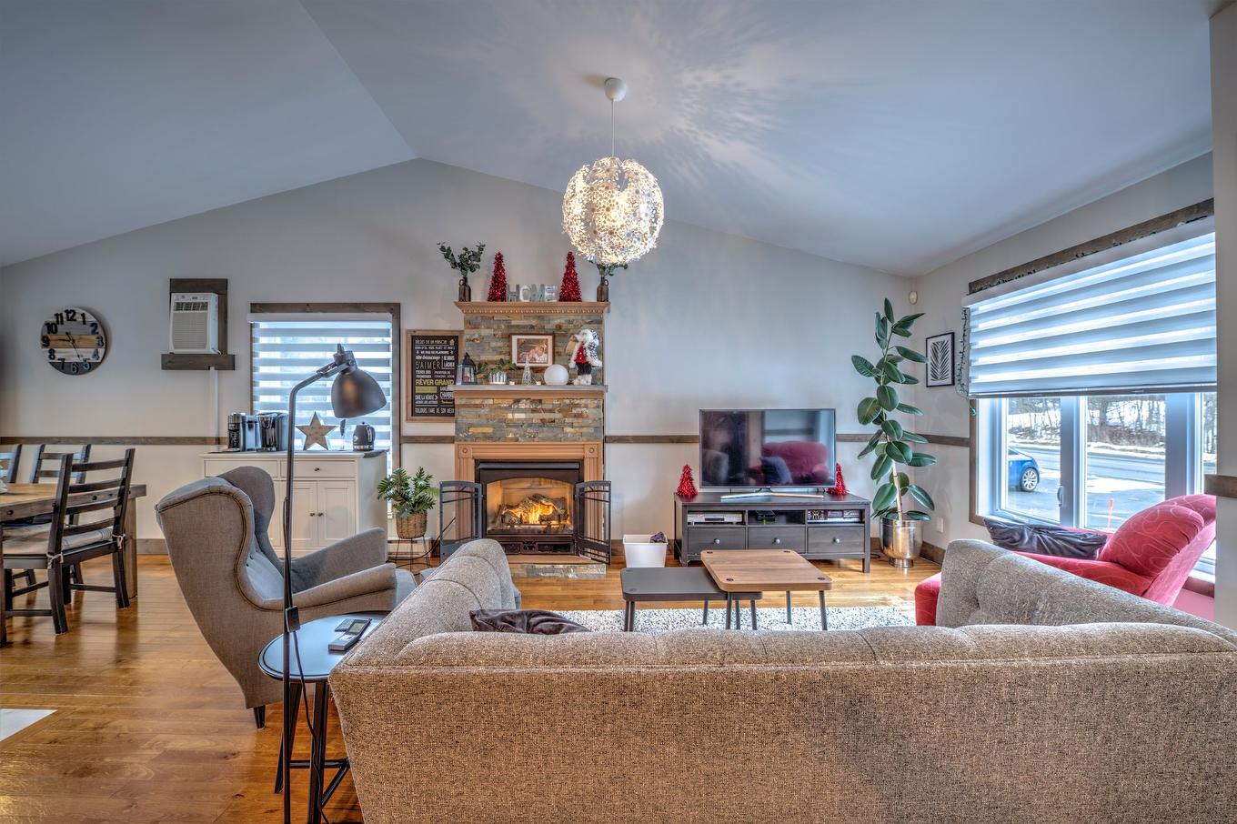Living room - 842 Boul. Des Monts, Sainte-Adèle, QC - Indoor Photo Showing Living Room With Fireplace