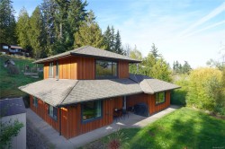 182 Grantville St Salt Spring, BC V8K 1P1
