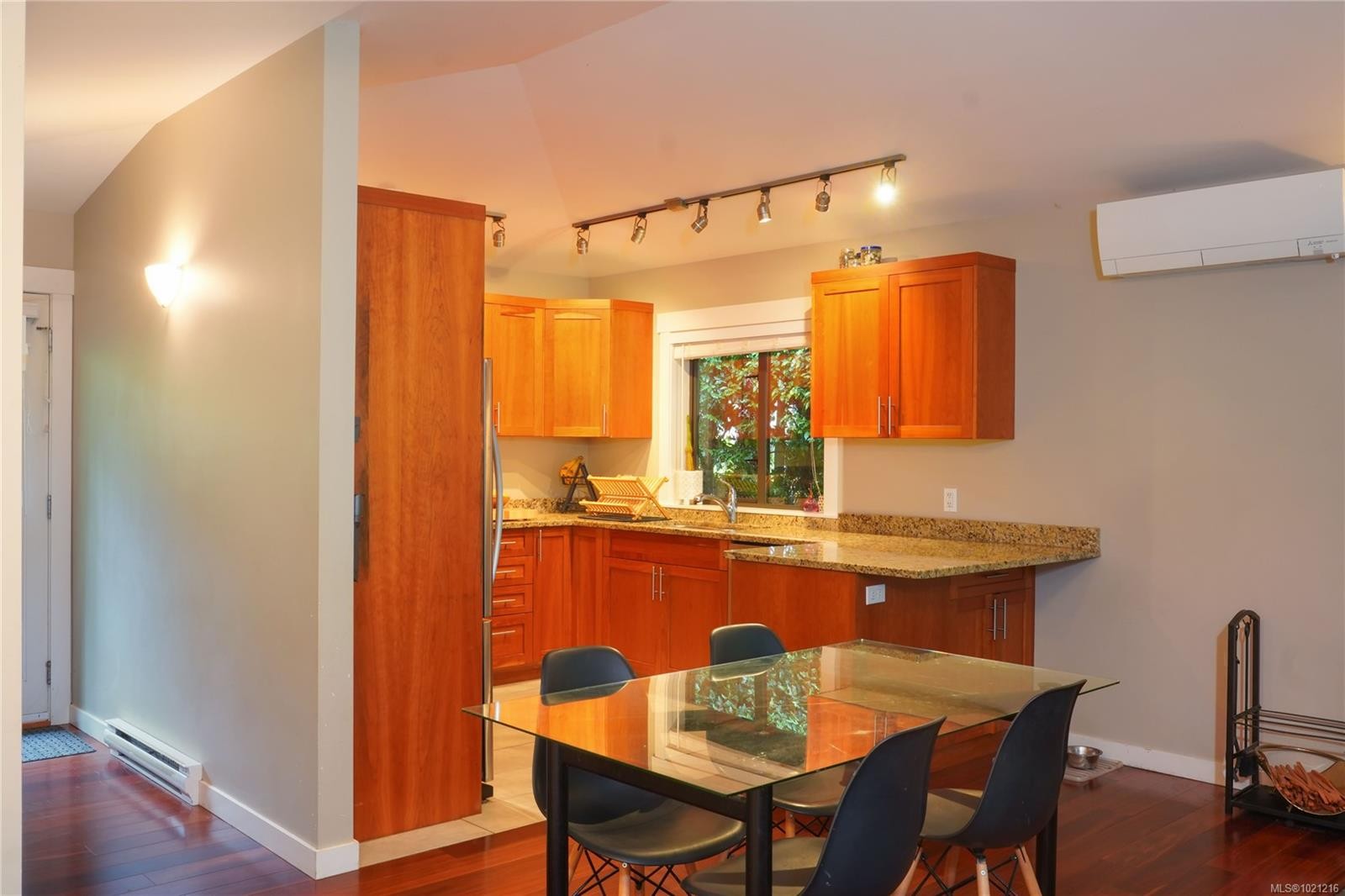 182 Grantville St, Salt Spring, BC