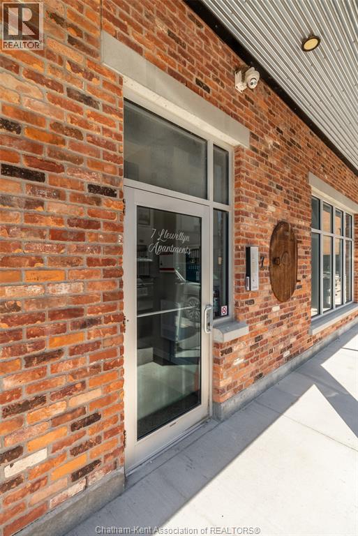 140 King Street West Unit# 203, Chatham, ON - Outdoor