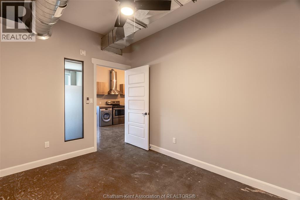 140 King Street West Unit# 203, Chatham, ON - Indoor Photo Showing Other Room