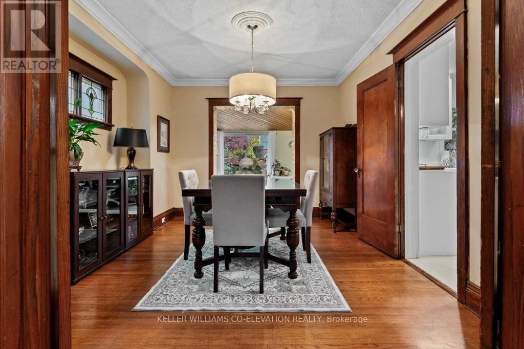 276 Graham Avenue S, Hamilton, ON - Indoor