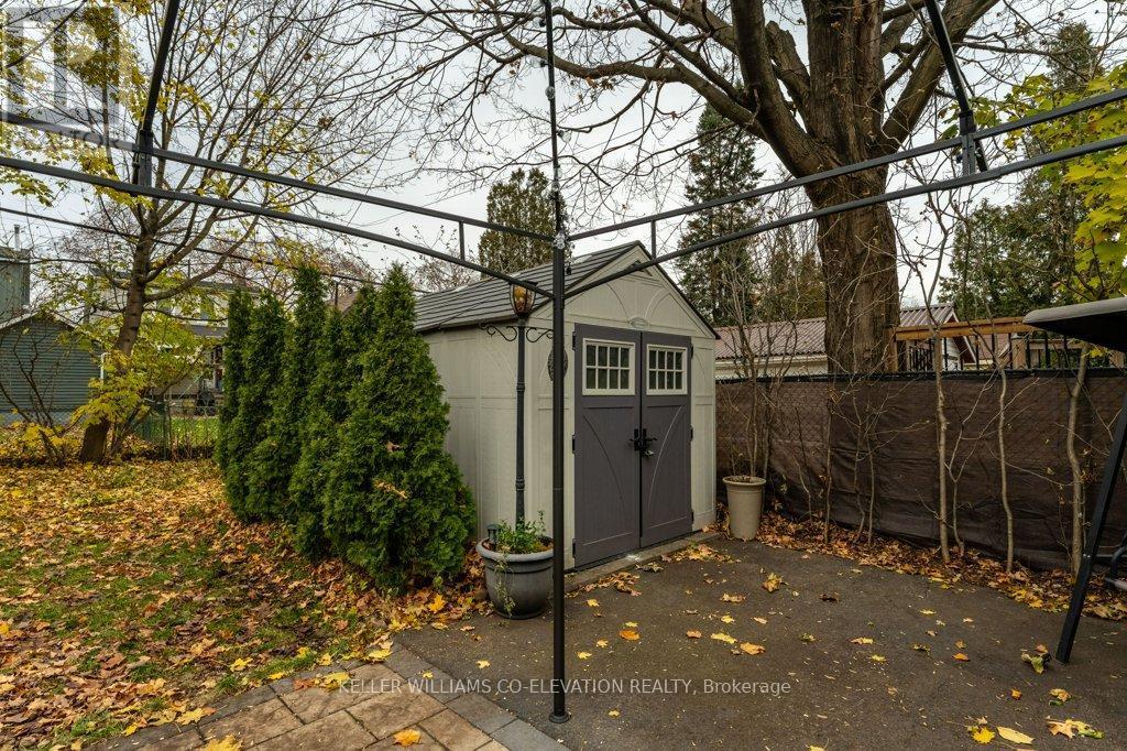 276 Graham Avenue S, Hamilton, ON - Outdoor