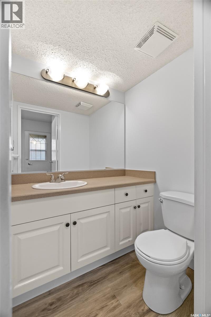 3927 Gordon Road, Regina, SK - Indoor Photo Showing Bathroom