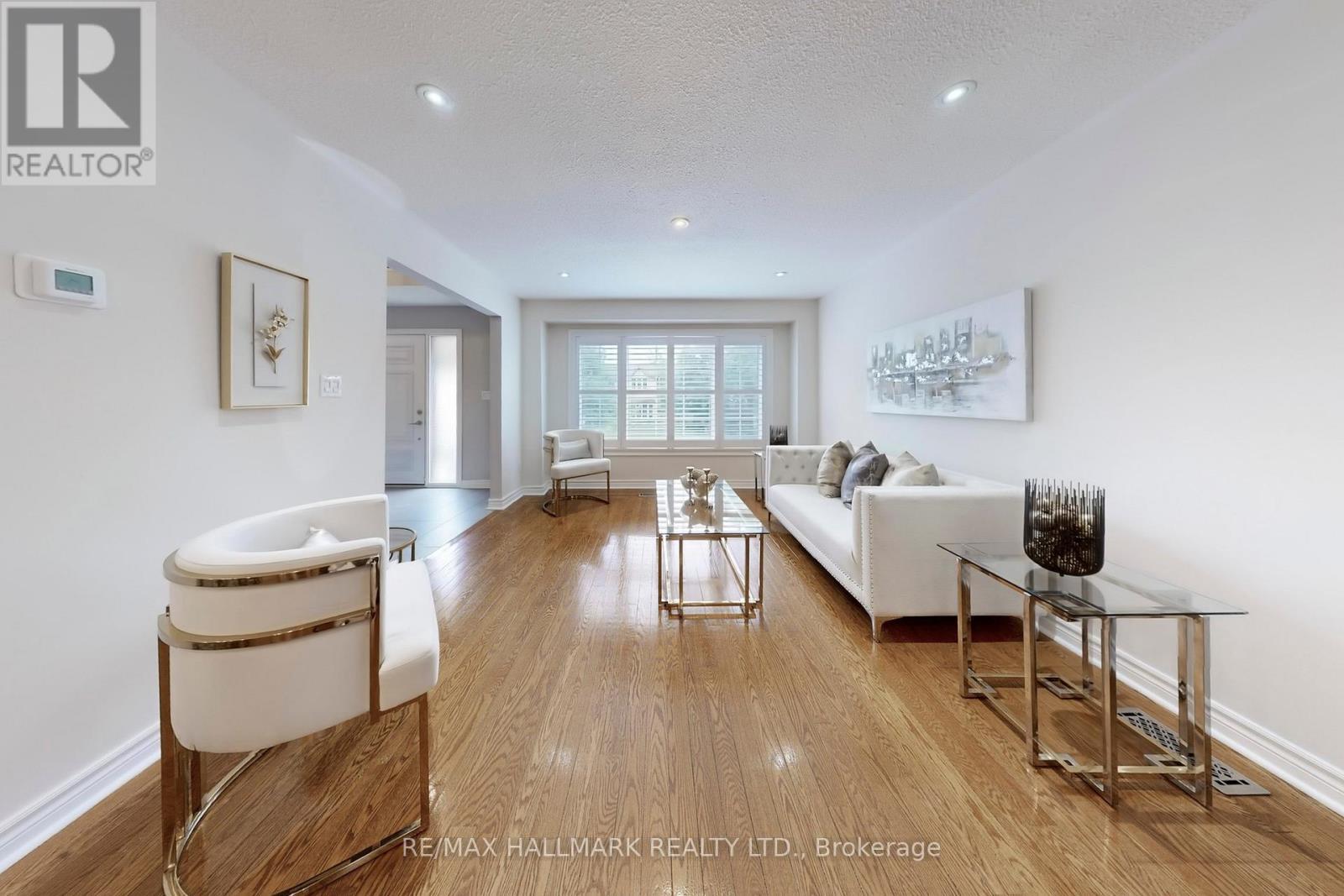 2 Butterfield Drive, Toronto, ON - Indoor