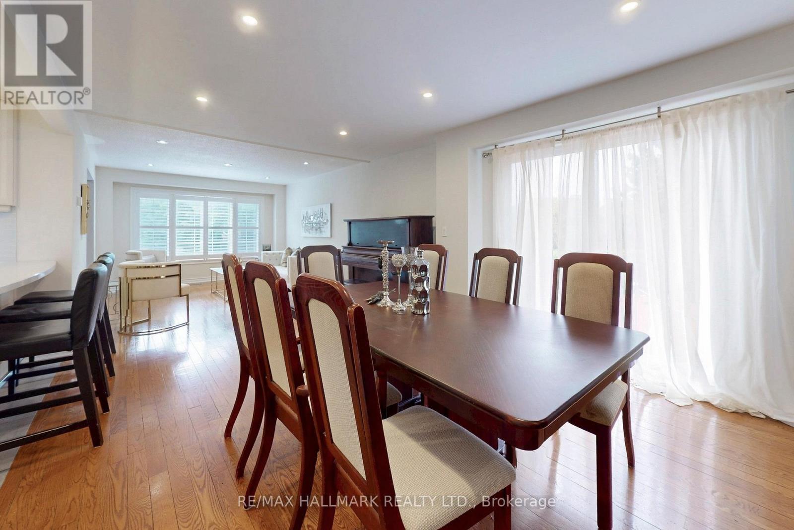 2 Butterfield Drive, Toronto, ON - Indoor Photo Showing Dining Room